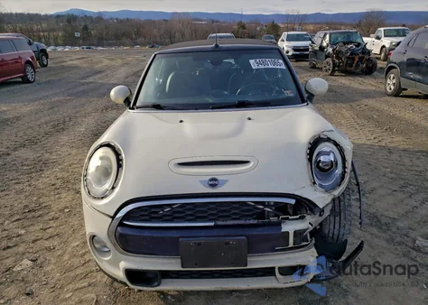 2017 Mini Cooper S z USA, uszkodzony, nr VIN WMWWG9C37H3C82227